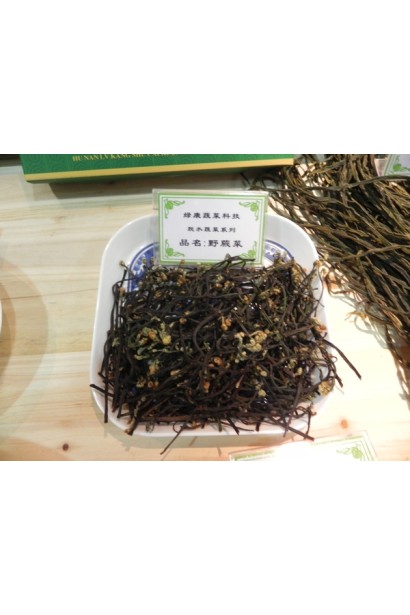 Листья орляка используются в народной медицине для лечебных целей.