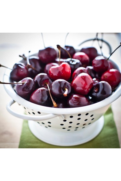 Черешня Китаевская черная - насыщенный вкус и урожайность.