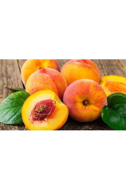 Сочные плоды персика "Солнечный" с желтой мякотью и ярким румянцем.