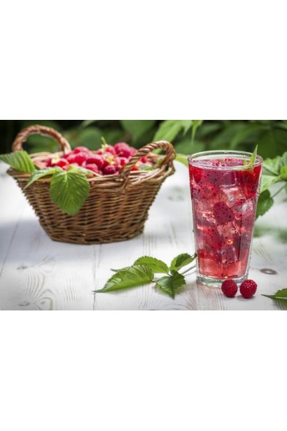 Компот з ягід малини Полька