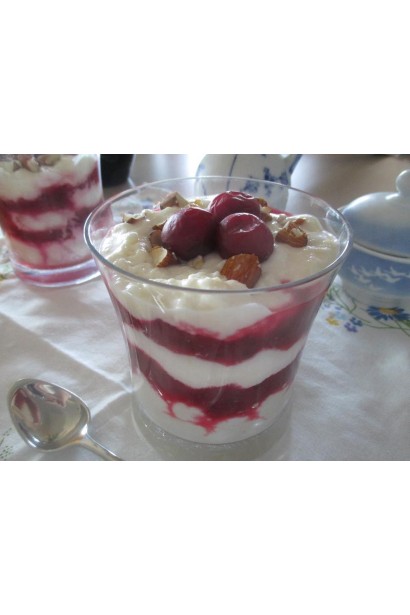 Десерт з плодами агрусу Колобок